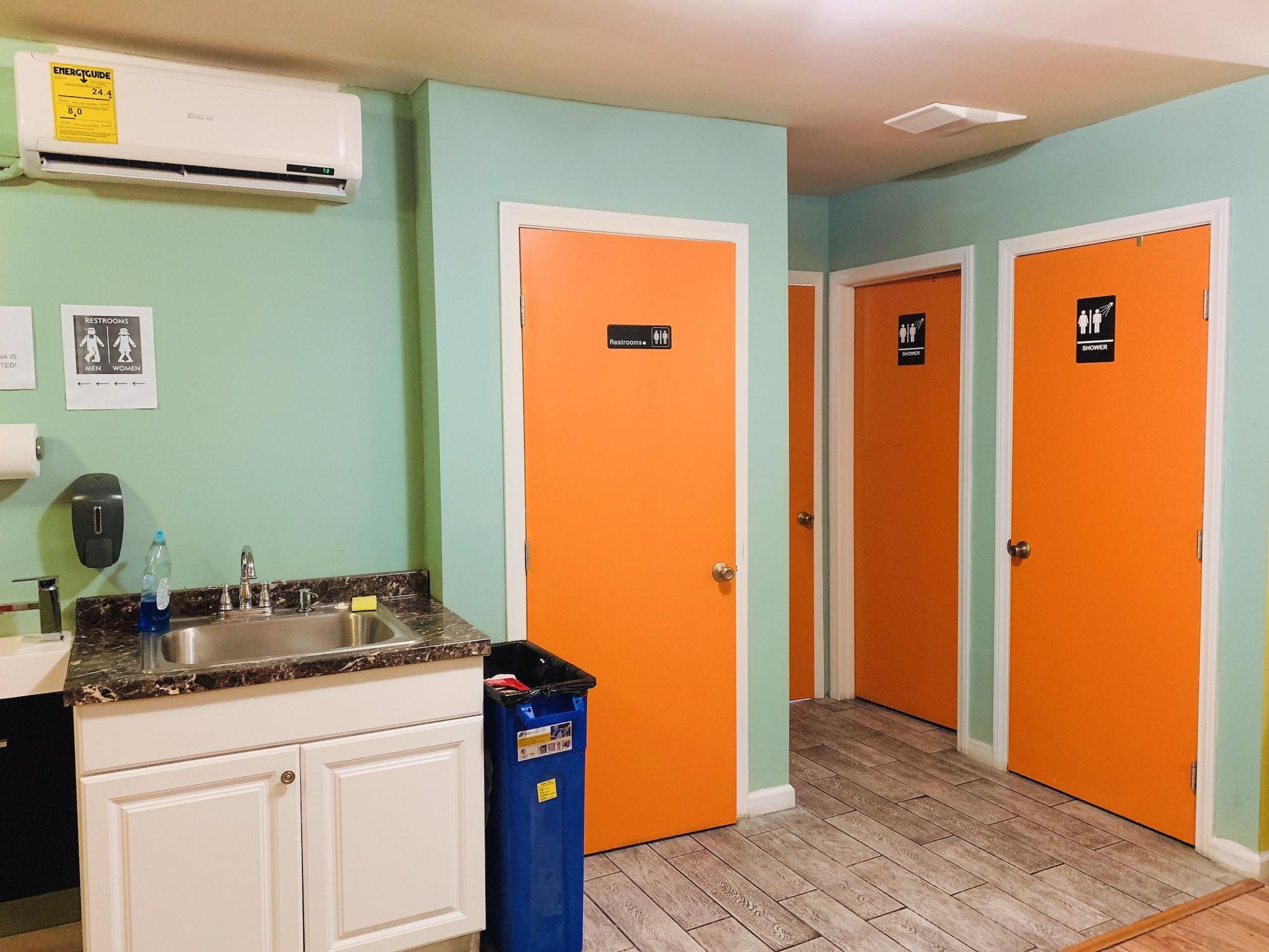 Melrose Hostel (Adults Only) Los Angeles Exterior photo